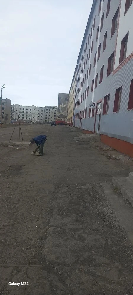 Делаем наши придомовые территории чистыми!
