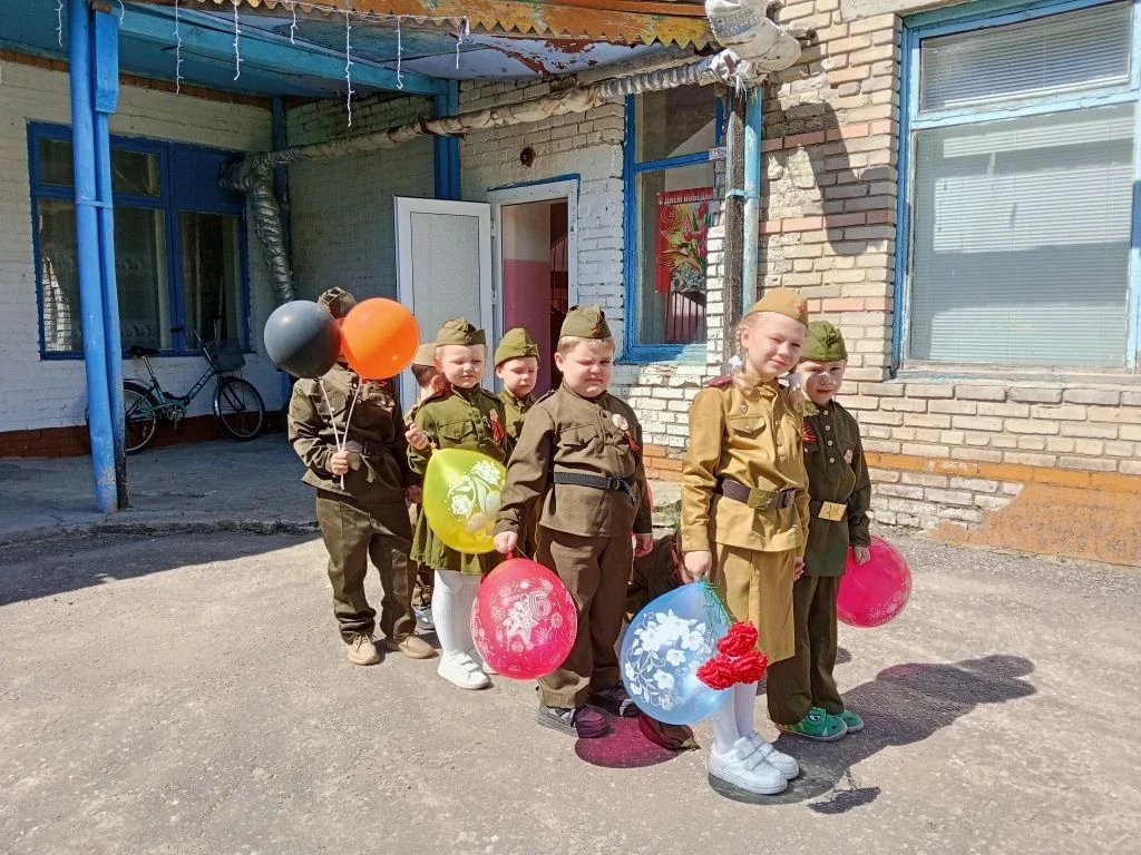 🎗Накануне Дня Великой Победы воспитанники старшего возраста МДОУ детского сада "Солныш...