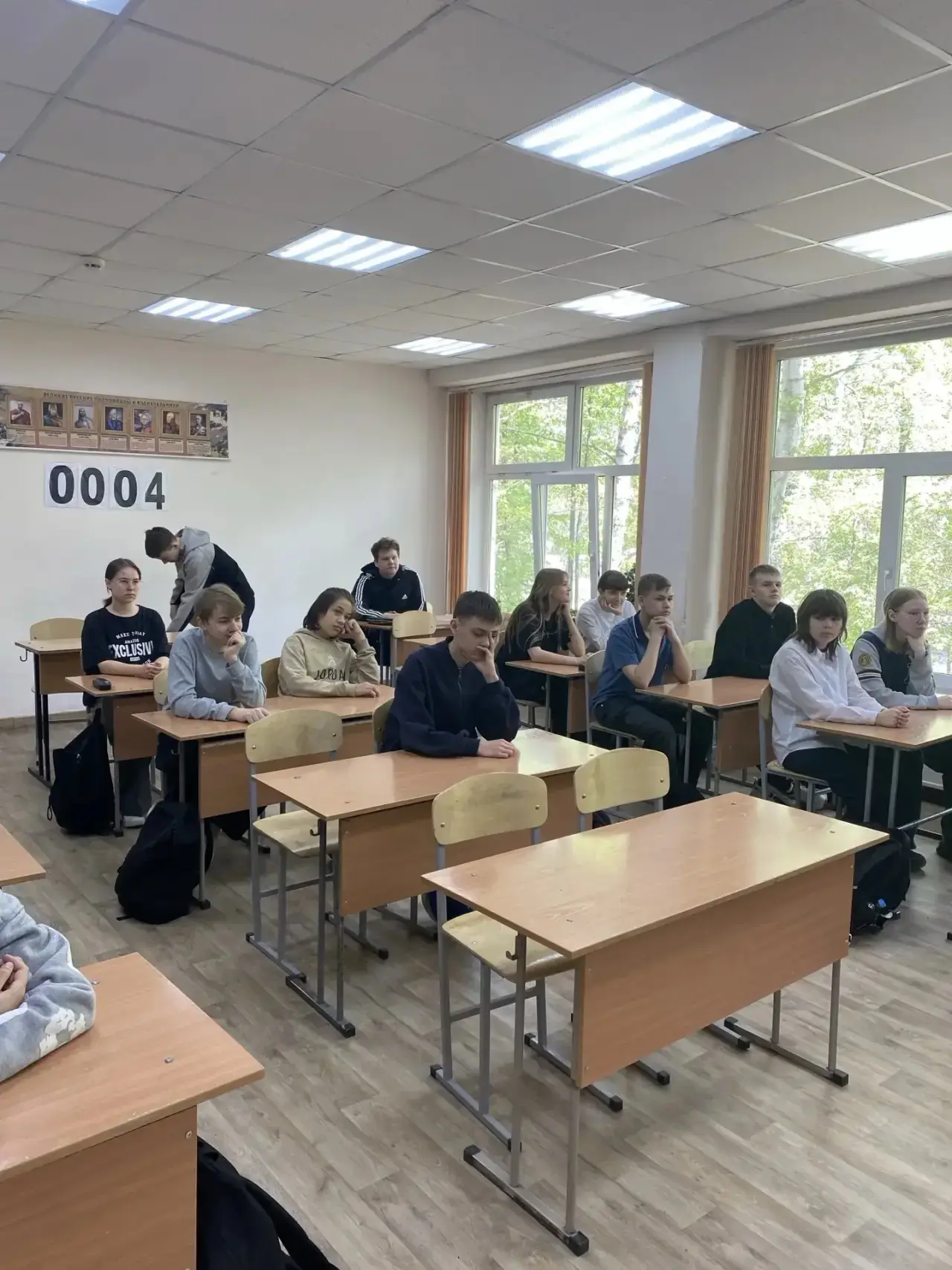 Сегодня в нашем лицее для учащихся 5–11 классов прошёл важный «Урок безопасности» 🛡️  Темы, которые 