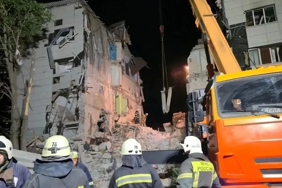🔥 В Старобельске из-под обломков общежития извлекли тела четверых детей  Общее число погибших в резу