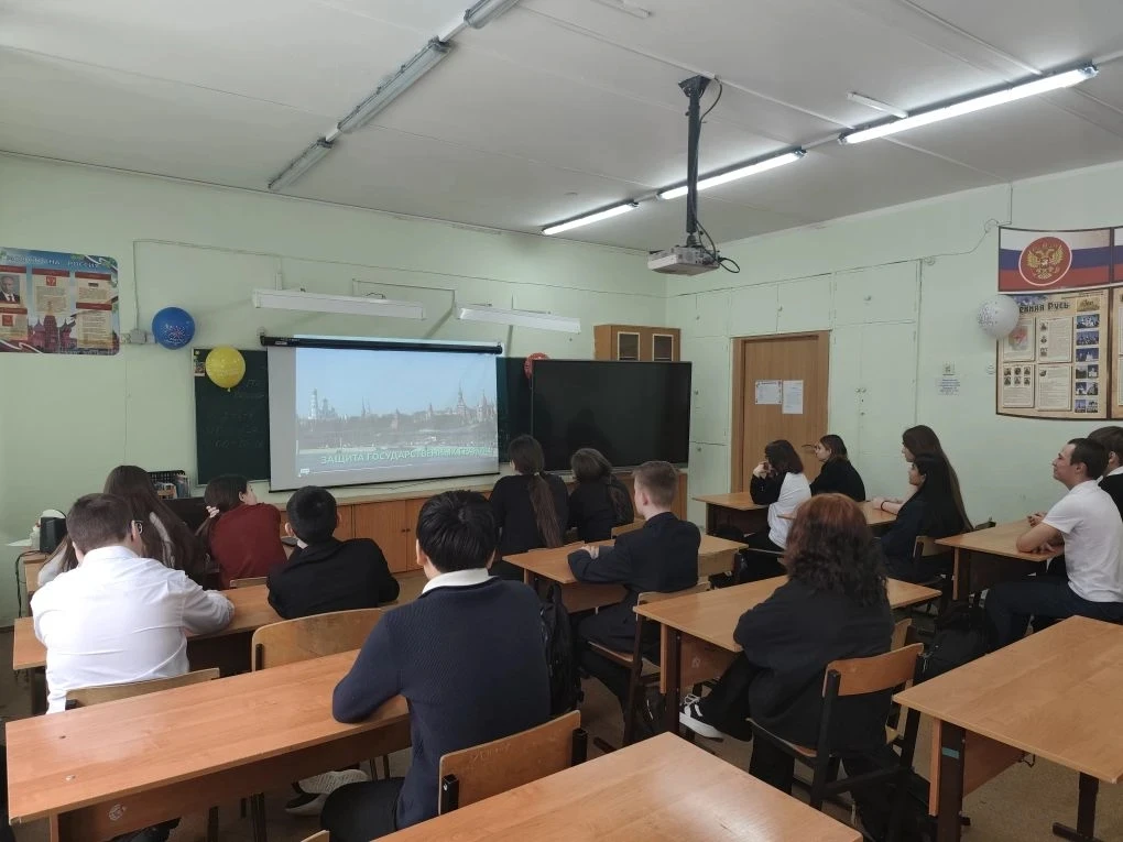 🇷🇺Россия — мои горизонты🇷🇺  5 марта в МОУ "Гимназия 4"прошли профориентационные занятия: «Россия на 