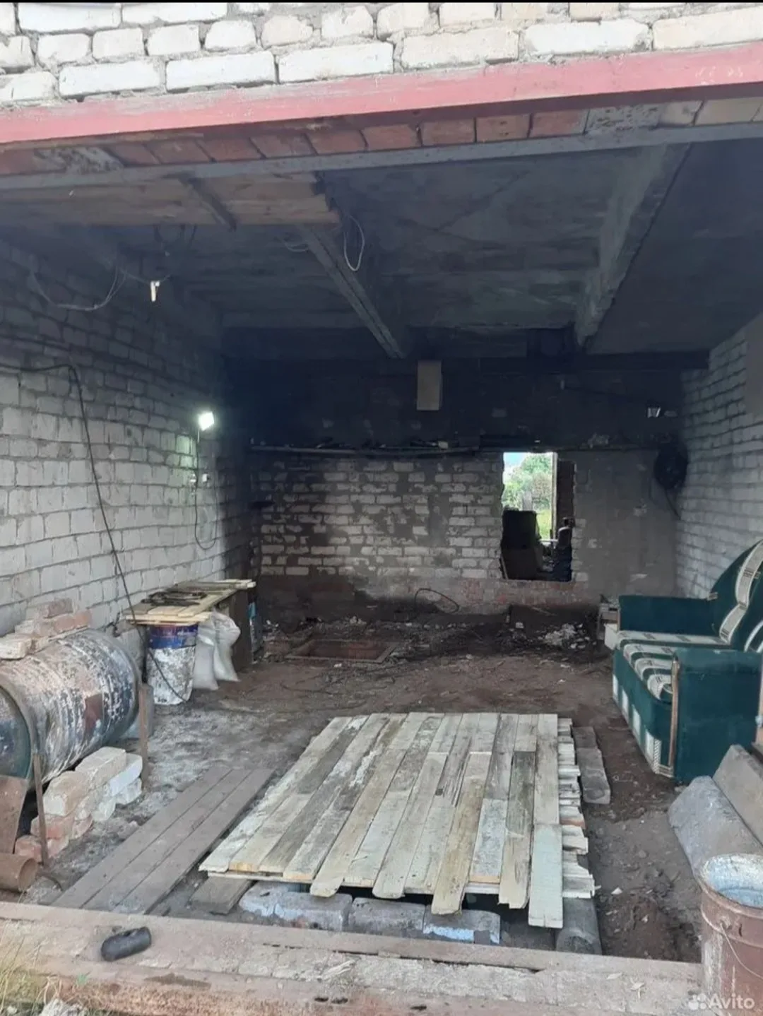 Продам два совместных гаража 48 кв