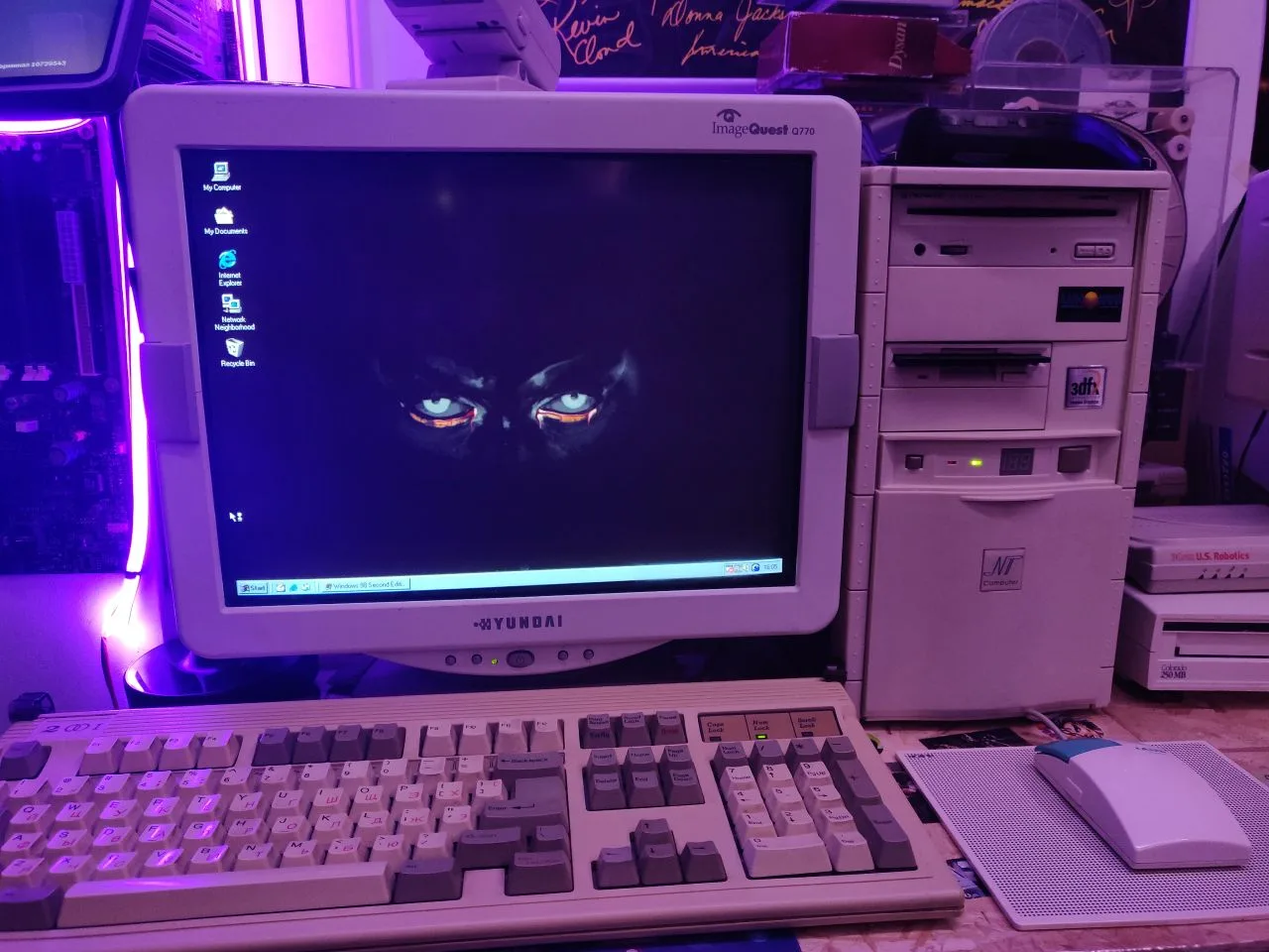 В клубе вас ждет обновленный ретро-сетап с 3dfx Voodoo 2 и AMD K6. Мы собрали здесь сам...