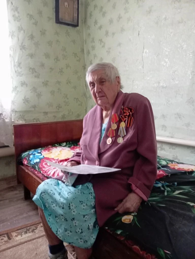 🎂 98 лет – возраст великой мудрости и стойкости!  12 апреля 2026 года труженица тыла из посёлка Друж