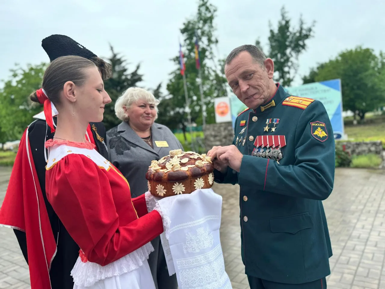 🇷🇺 «Единство поколений. Служение. Вера. Отечество»: в БАТТ прошла встреча, объединившая героев, свящ