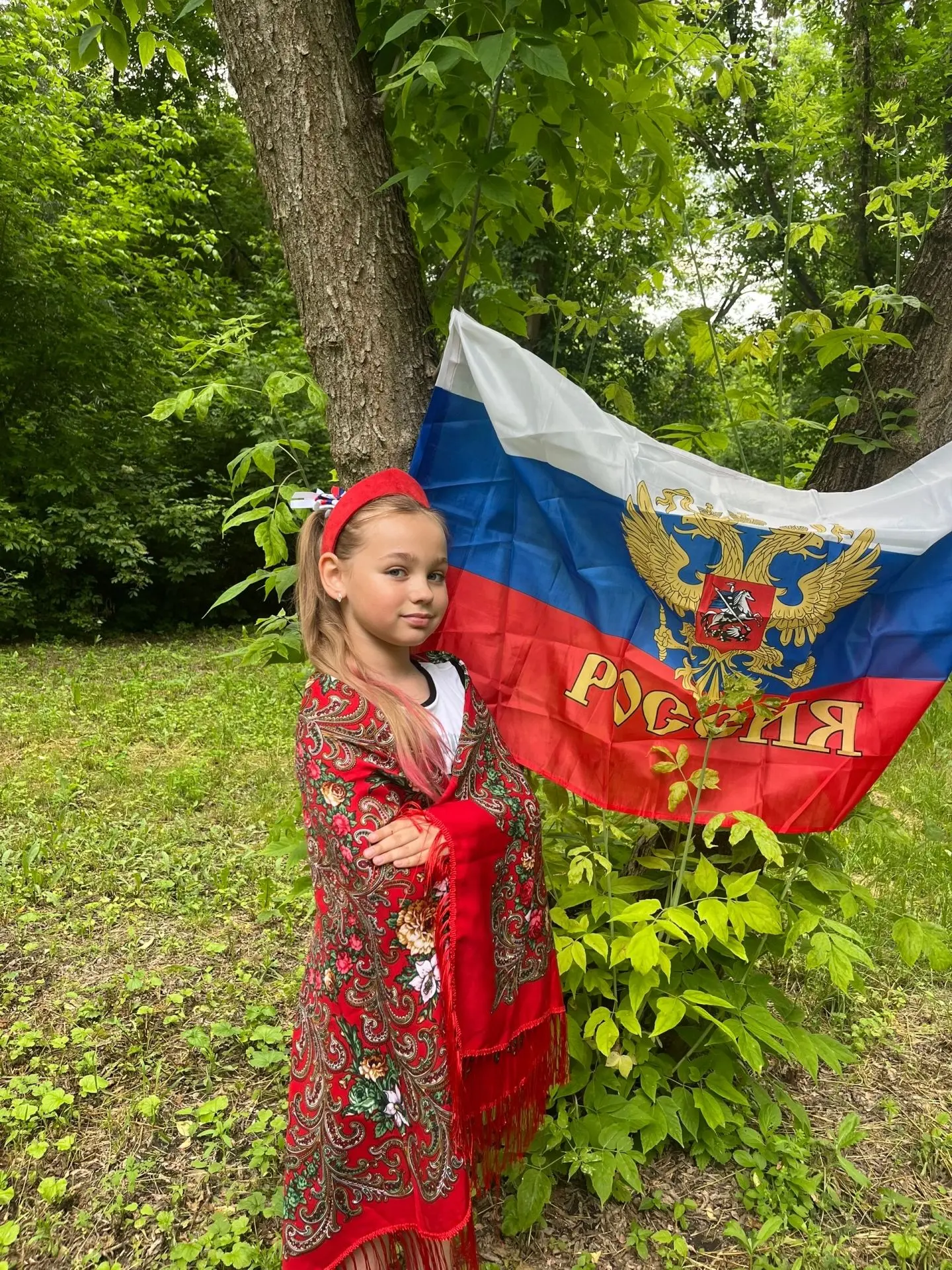 🇷🇺 Наши алгоритмовцы ярко отметили День Государственного флага Российской Федерации!