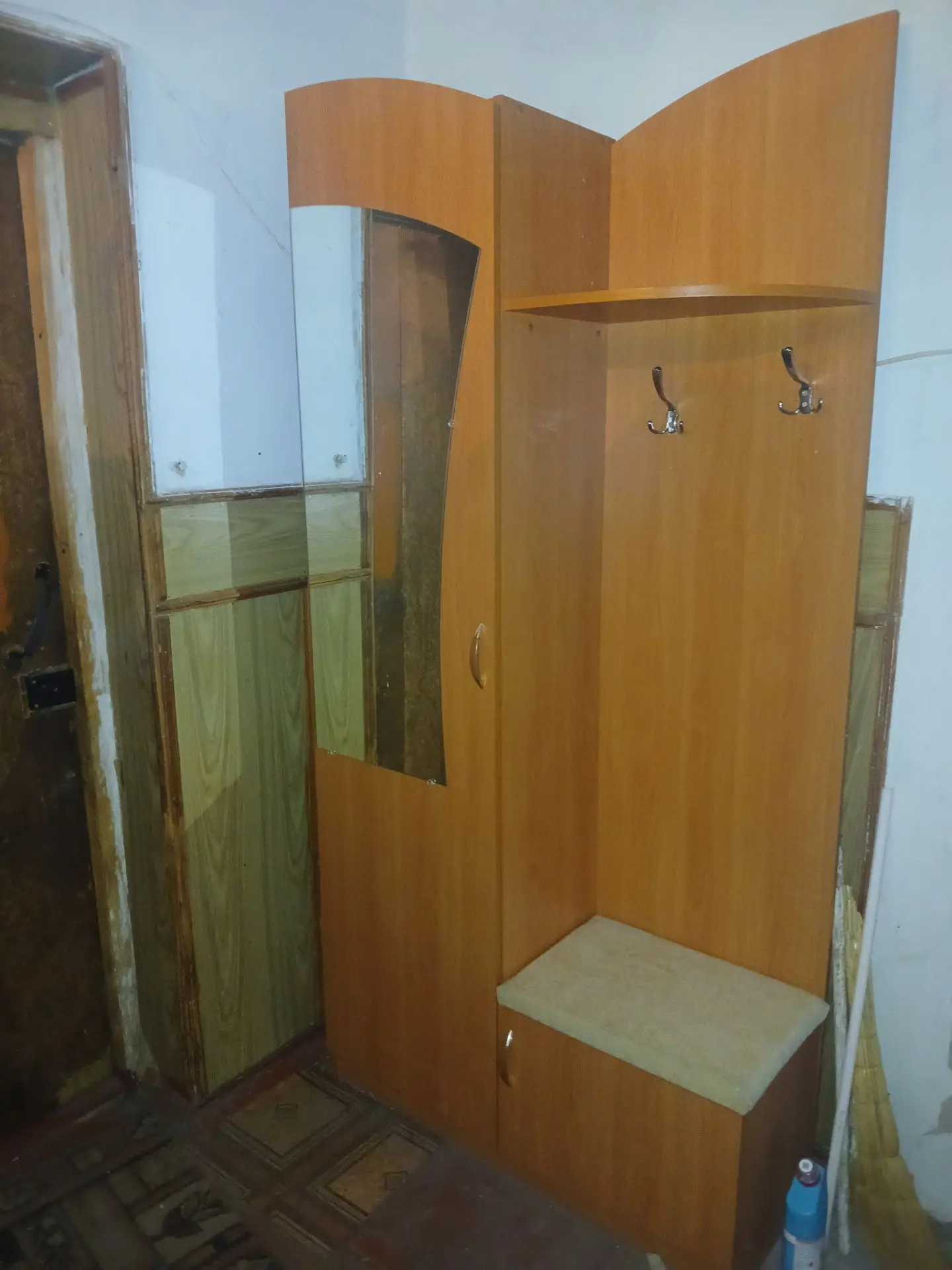 Здравствуйте! Продаётся в отличном состоянии "Прихожая мебель" -  2 500 руб. Торг❗️ г. ...