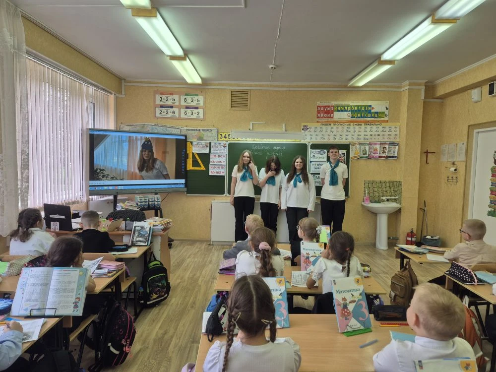 В рамках областной экологической акции "День воды" команда "Зелёные Юннаты" (руководитель Миненко Н.