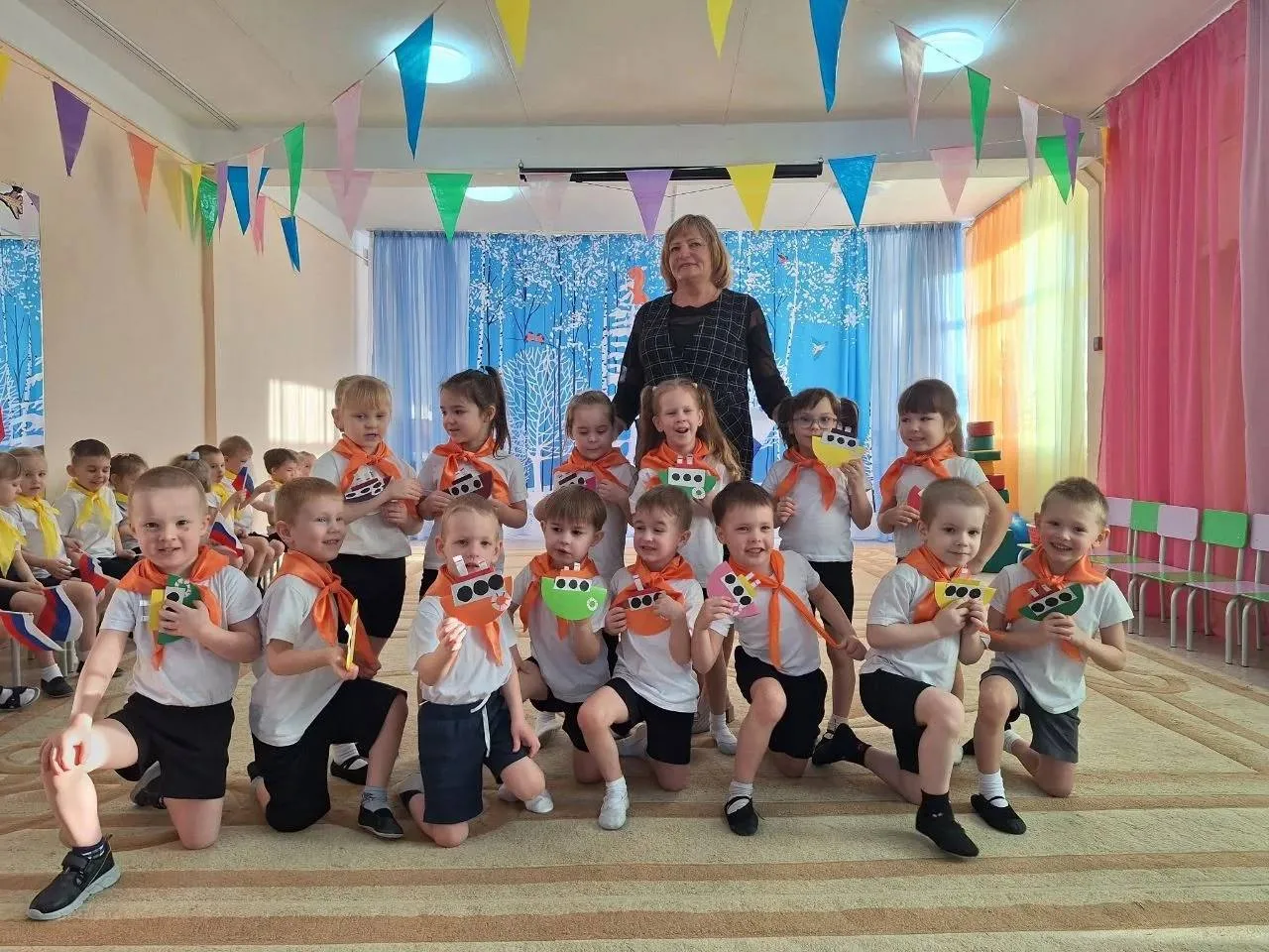 Вот такое у нас 23 февраля в детском саду! 🇷🇺
В каждом здании царила настоящая праздничная атмосфе