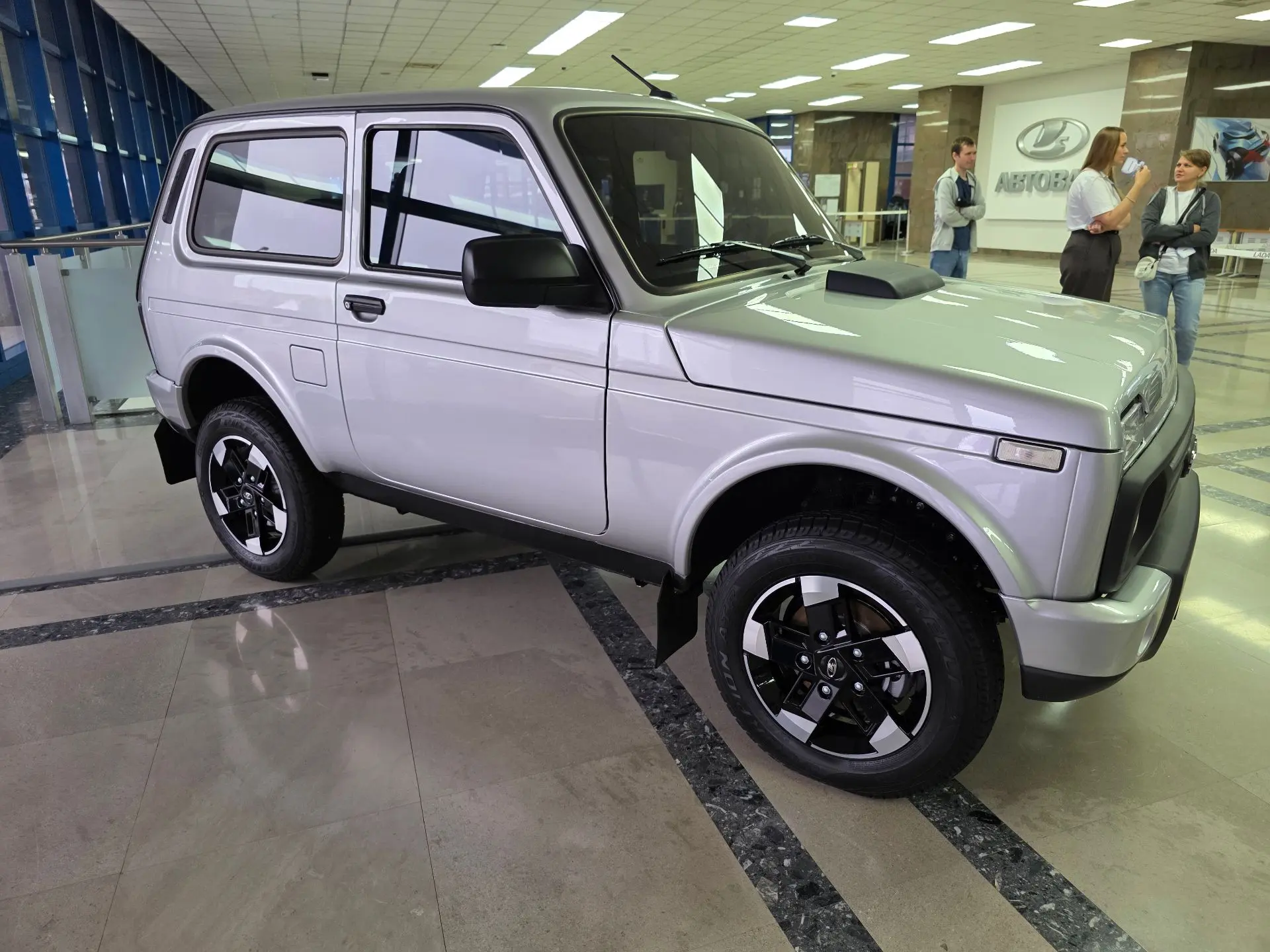🚗🔥 Новая Niva Legend уже в продаже: 90-сильный мотор и цены, от которых шок