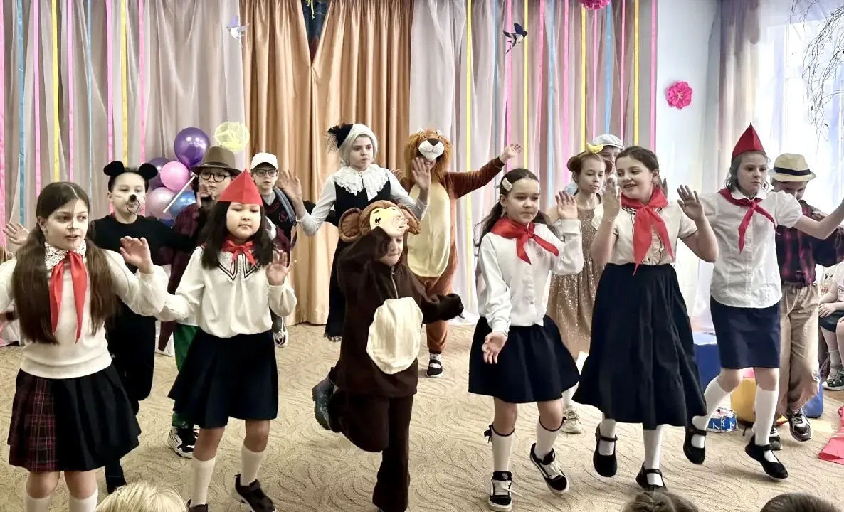 ОРЛЯТА – ДОШКОЛЯТАМ Вчера, 27 марта, отмечался Всемирный День театра.  🎭 Специально к этому событию 