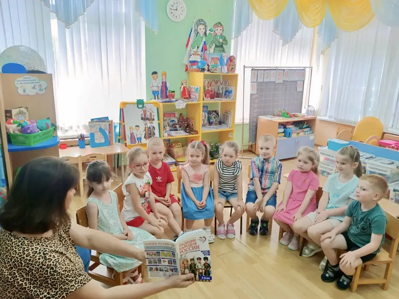 ☝🏻 В средней группе 1 прошла увлекательная познавательная беседа! 

🇷🇺 Наши ребята продолжают зна