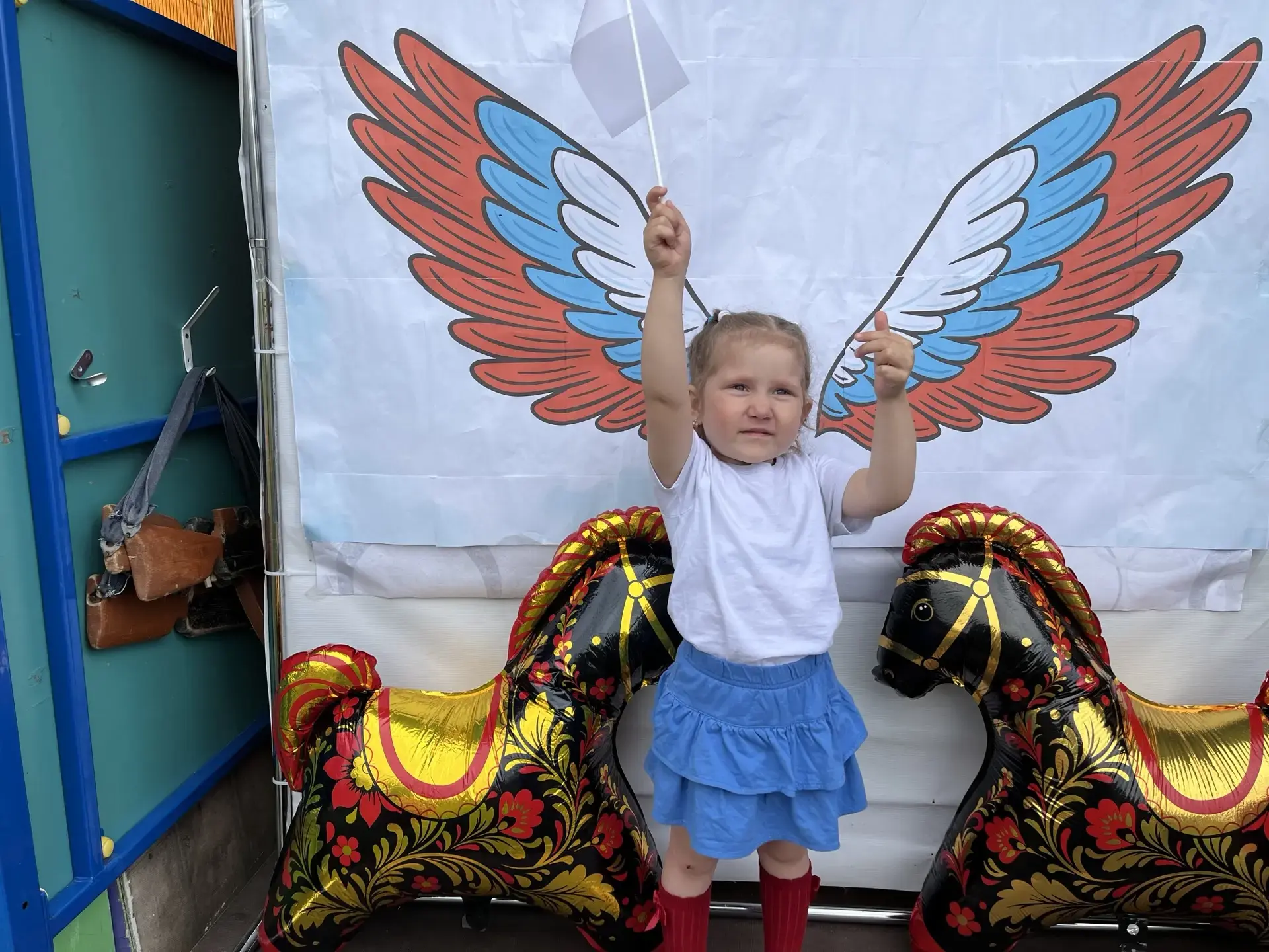 Сегодня, в  детском саду п. Подгорный, воздух был наполнен особой атмосферой! ✨ В преддверии ДНЯ РОС