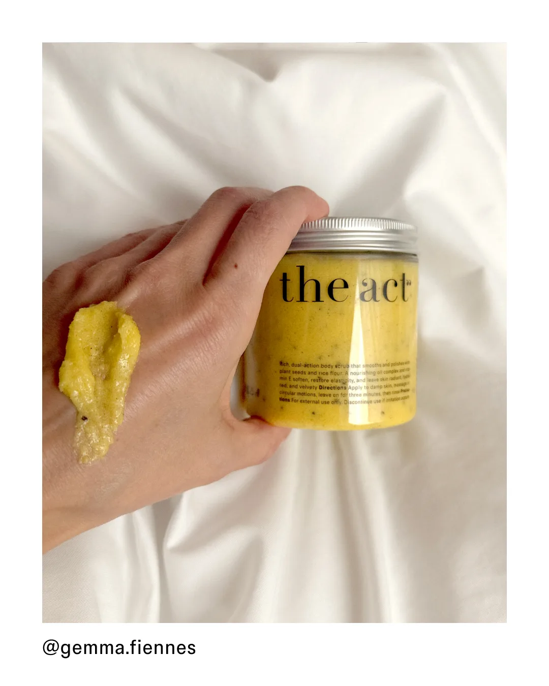 The Act вашими глазами

Нам нравится, что в каждом кадре продукты The Act раскрываются по-разному и 