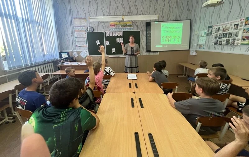 Познавательно-игровая программа "Что такое хорошо и что такое плохо". Больше информации на сайте htt