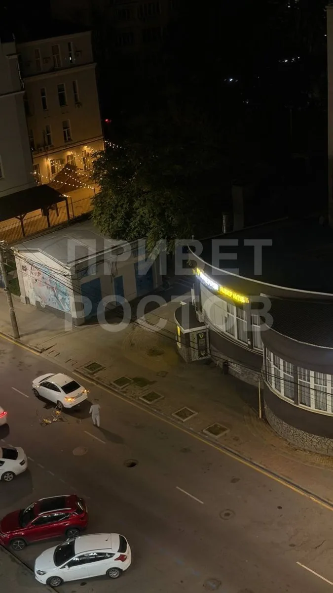 Неделю назад в Ростове на улице Социалистической украли люк, а вместо него в дыру прост...
