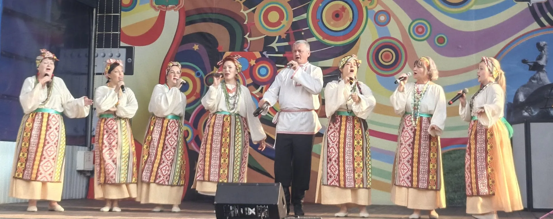 Сегодня,21 июня в городском парке культуры и отдыха прозвучал концерт фольклорного анса...