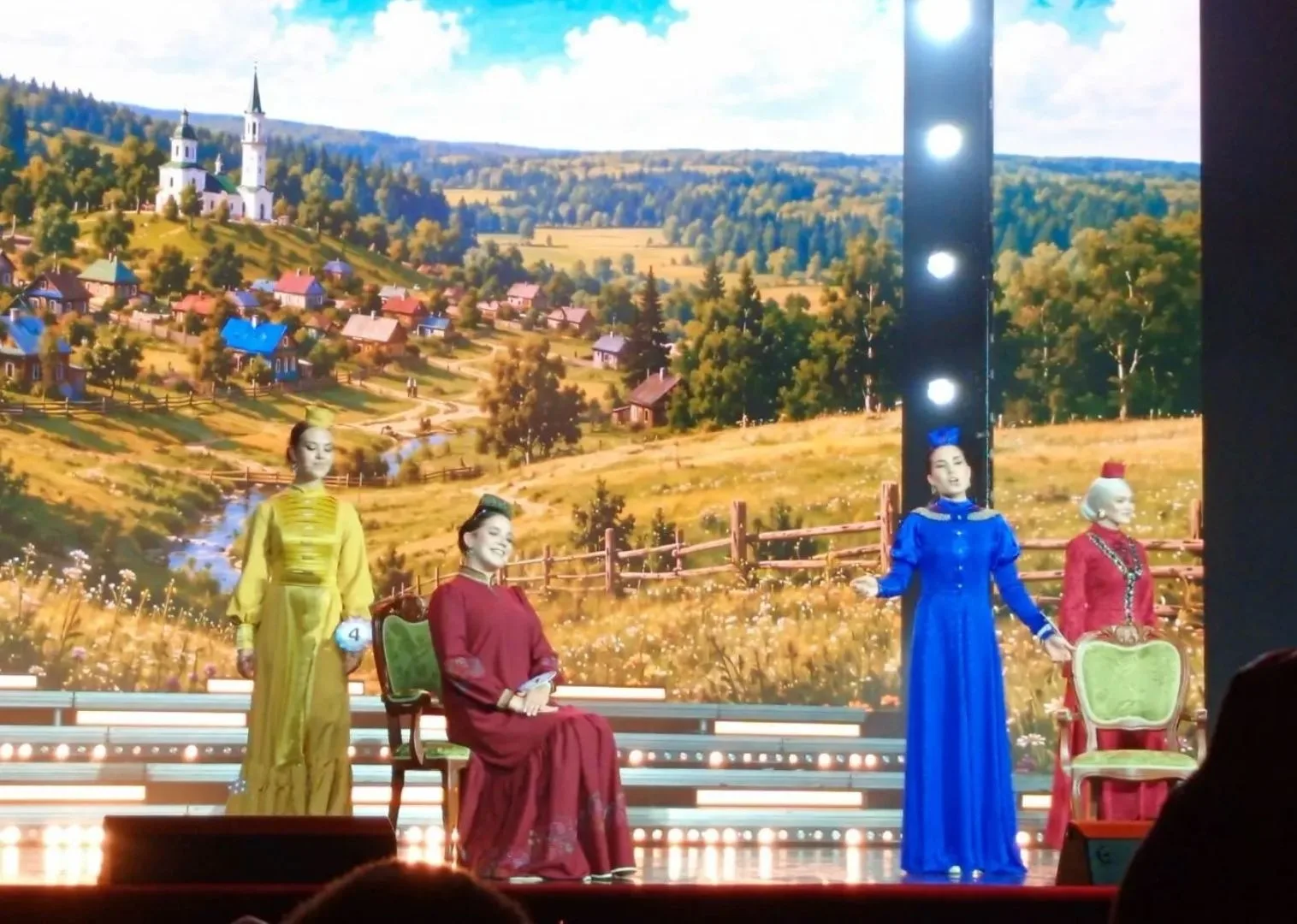 Кичә Әлмәт шәһәрендә республикакүләм "Татар кызы" бәйгесенең финалы булды. 3 сайлап алу турын уңышлы
