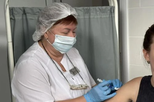 💉 На Дону стартовала массовая иммунизация от гриппа! 🦠«Прививка — самый надёжный спос...
