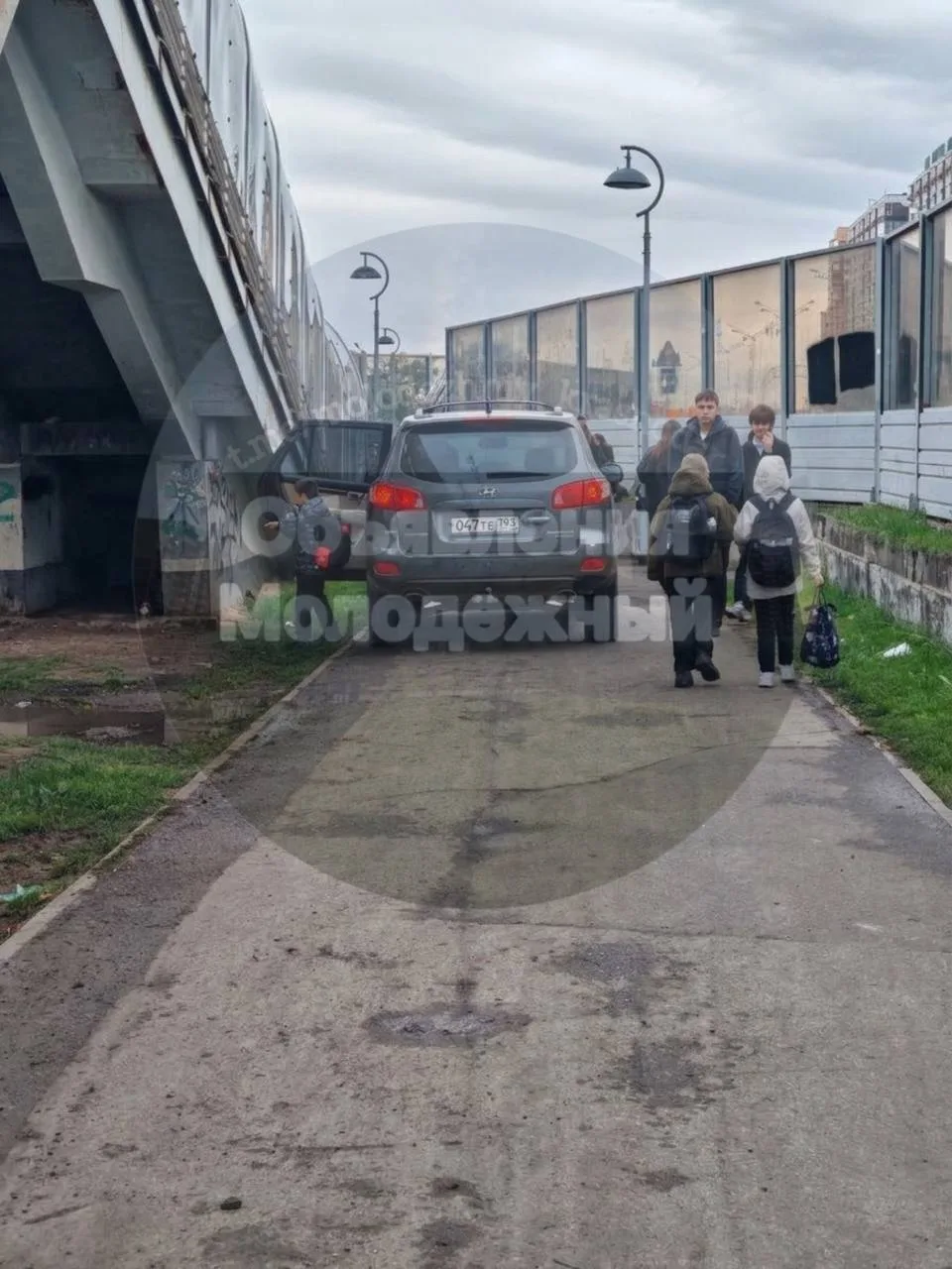 «Дорога в школу №50. Как бороться с такими нарушителями? Отменили подвоз, а безопасност...