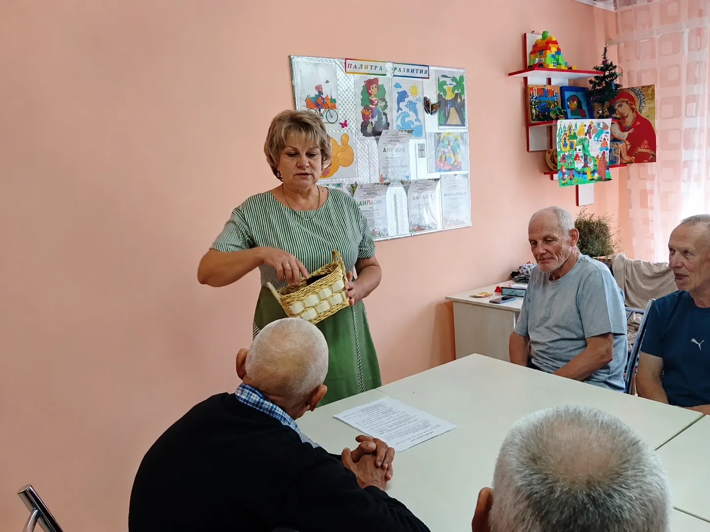 В рамках программы «Активное долголетие» социальный педагог Бражникова О.А. провела зан...