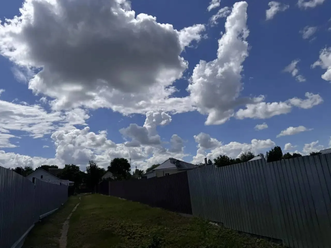 Какие облака над Тенистым ☁️

От подписчика

✅ Жители Теплака в МАХ 

📸Предложить свой пост
Обсудит