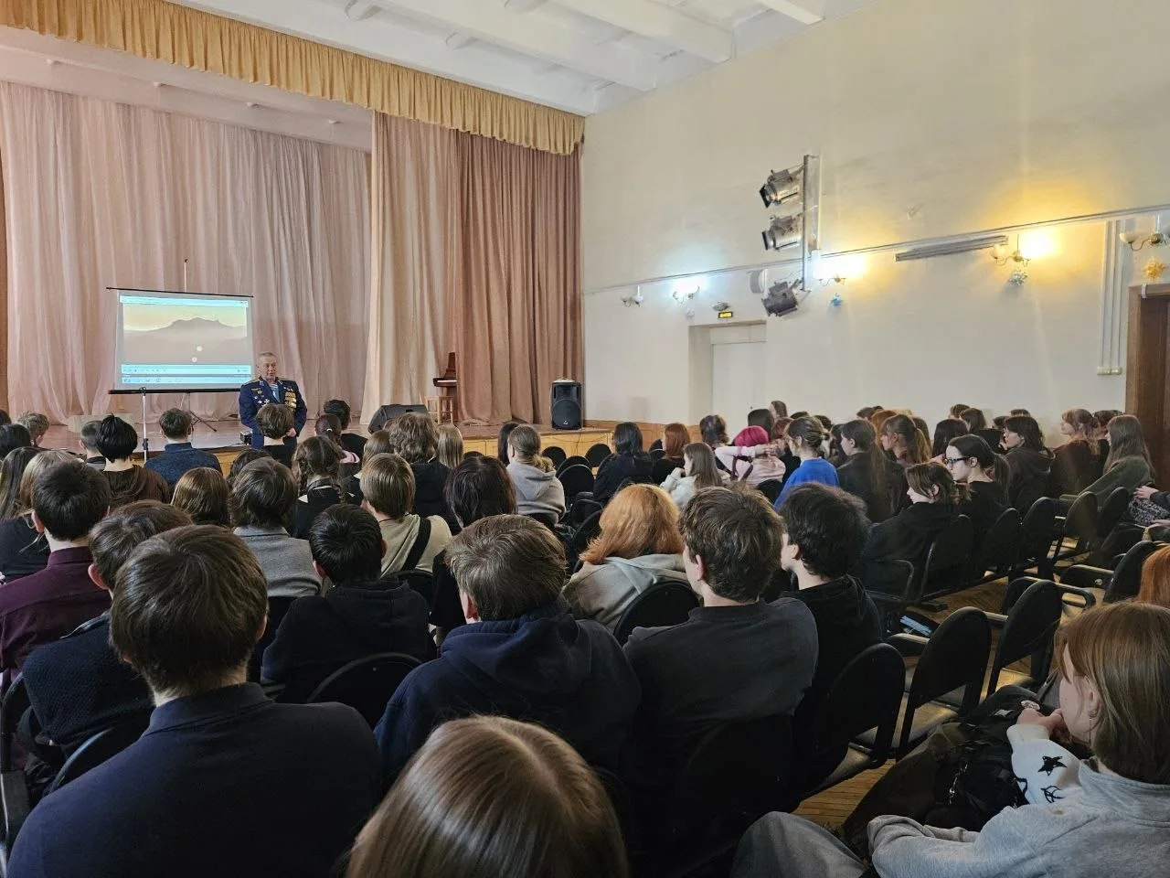 В преддверии Дня защитника Отечества   🗓  В преддверии Дня защитника Отечества и ко Дню воинов-интер