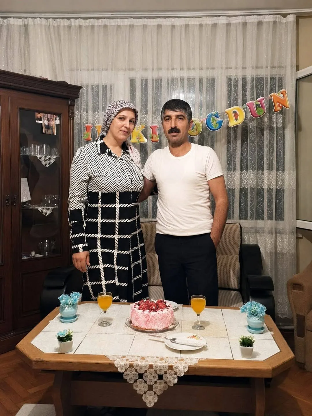 В день моего 38-летия муж поднял бокал перед всеми гостями и сказал: «Я женился на тебе...