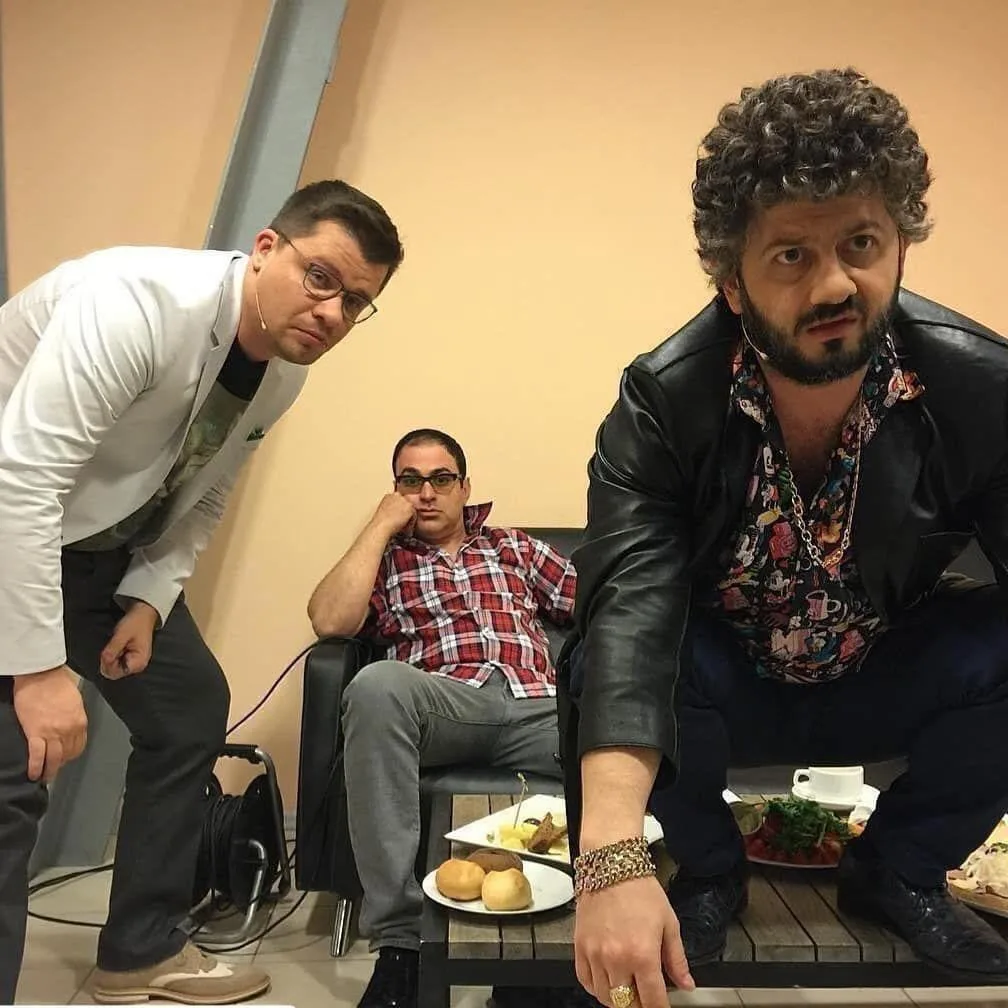 Популярные актеры и резиденты Comedy Club создали свой официальный канал Испанский Стыд...