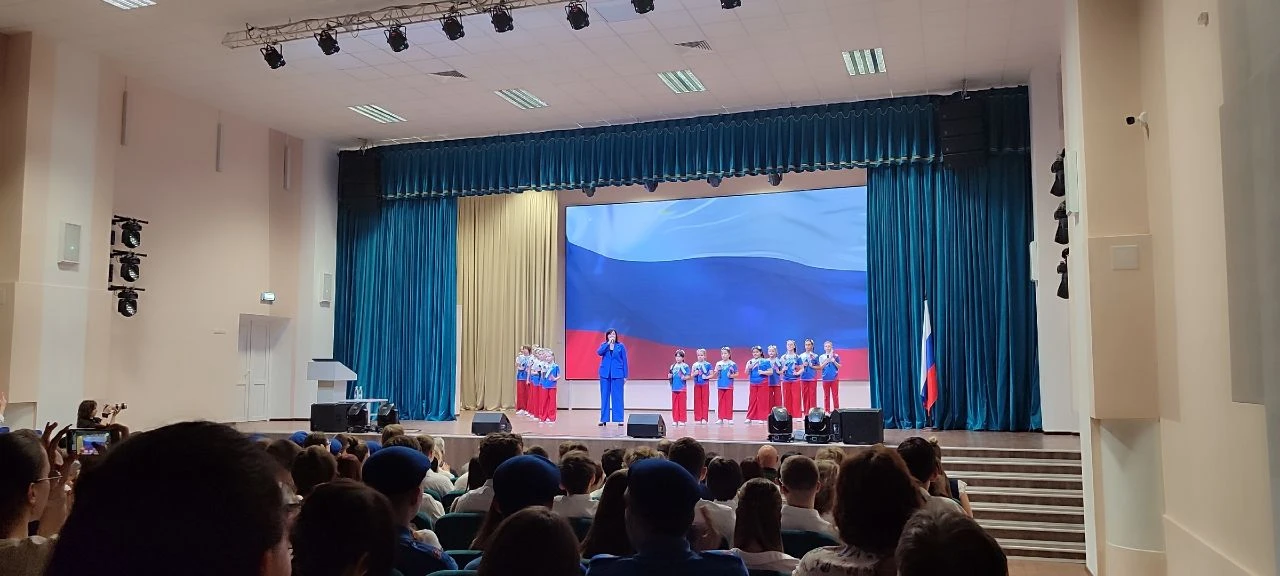 🇷🇺ГЕРОИ ОТЕЧЕСТВА🇷🇺   📌Обучающиеся 10 класса (кл. руководитель Воронина А.А.) МБОУ БГО СОШ №3 принял
