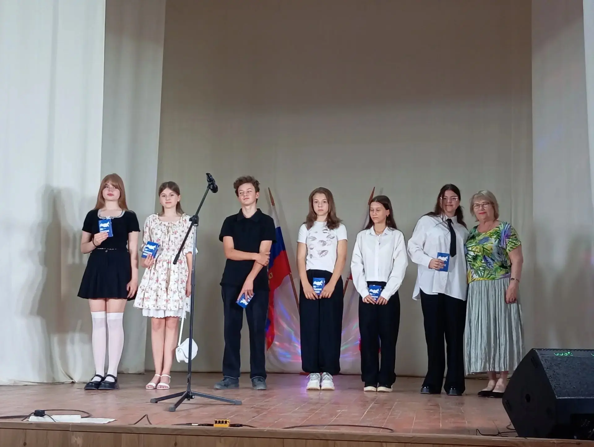 🇷🇺В рамках проекта Движения Первых «Мы - граждане России!» и в преддверии празднования Дня России 