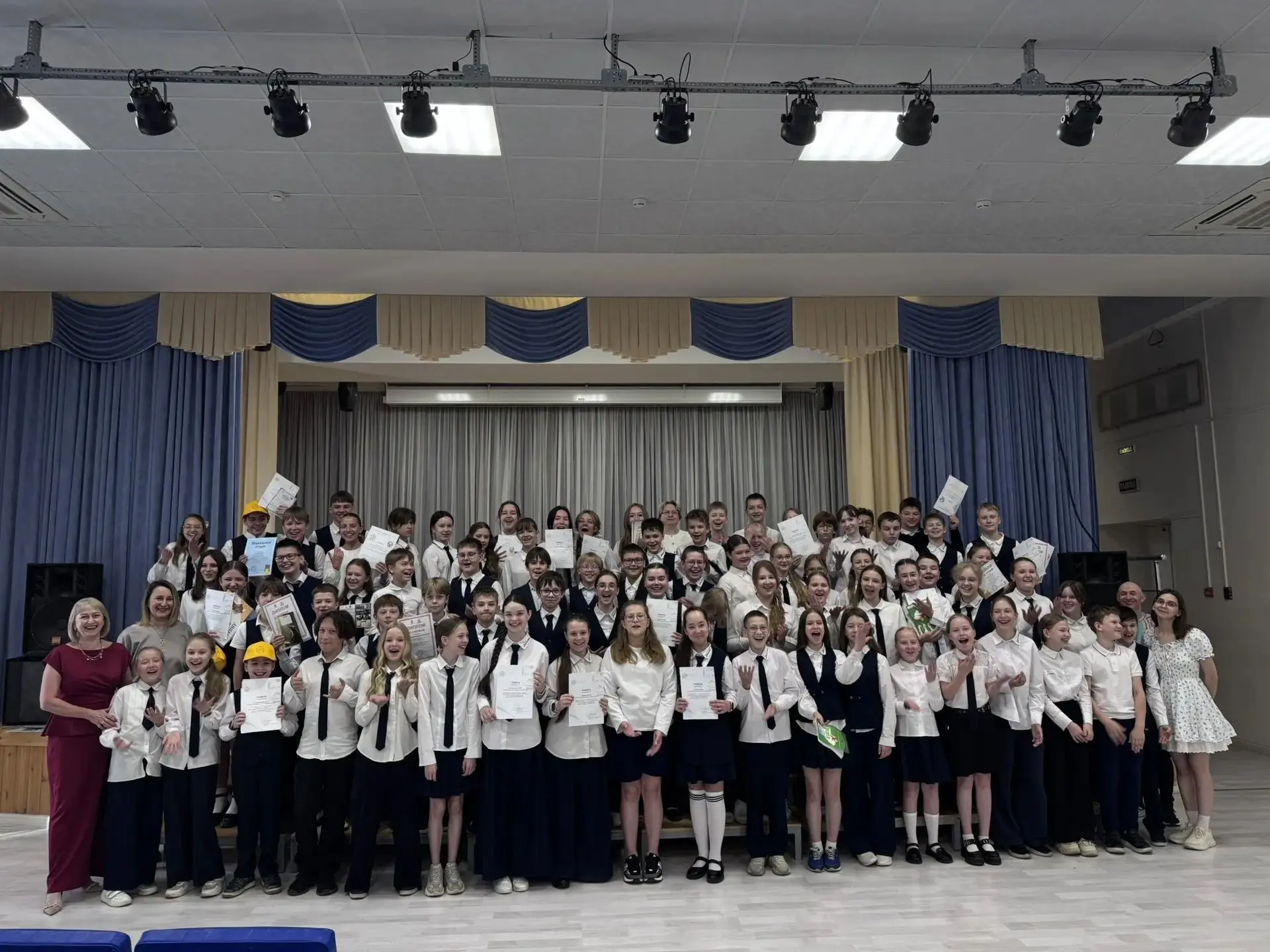 🔔 С окончанием учебного года, дорогая Гимназия!