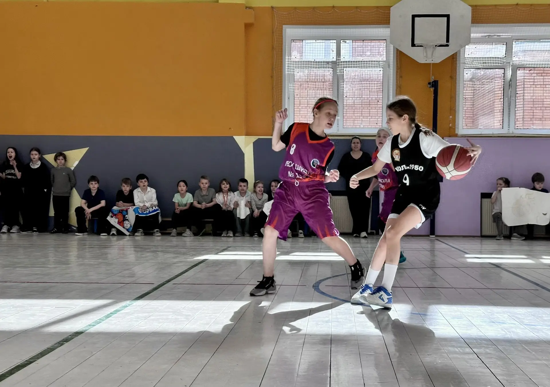 Баскетбольные победы 🏀  🔝 Вчера наши мальчики и девочки приняли участие в городском этапе Школьной с