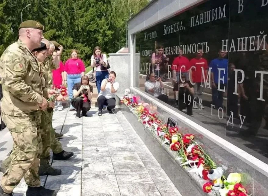 У мемориальной плиты на Кургане Бессмертия почтили память детей — жертв войны в Донбассе

Сегодня — 