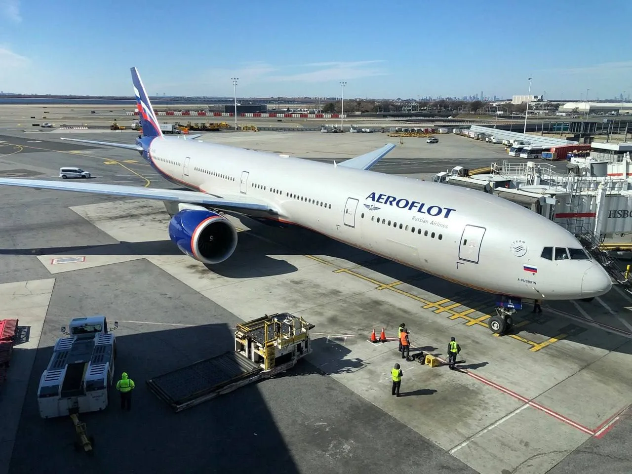 История с Flydubai — это не просто ЧП на борту отдельно взятого Боинга. Это еще один уд...
