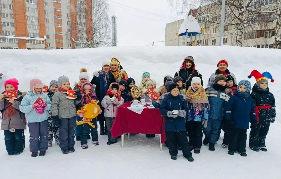 В детских садах города Чебоксары полным ходом идет праздничная неделя «Здравствуй, Масленица!».  Мер
