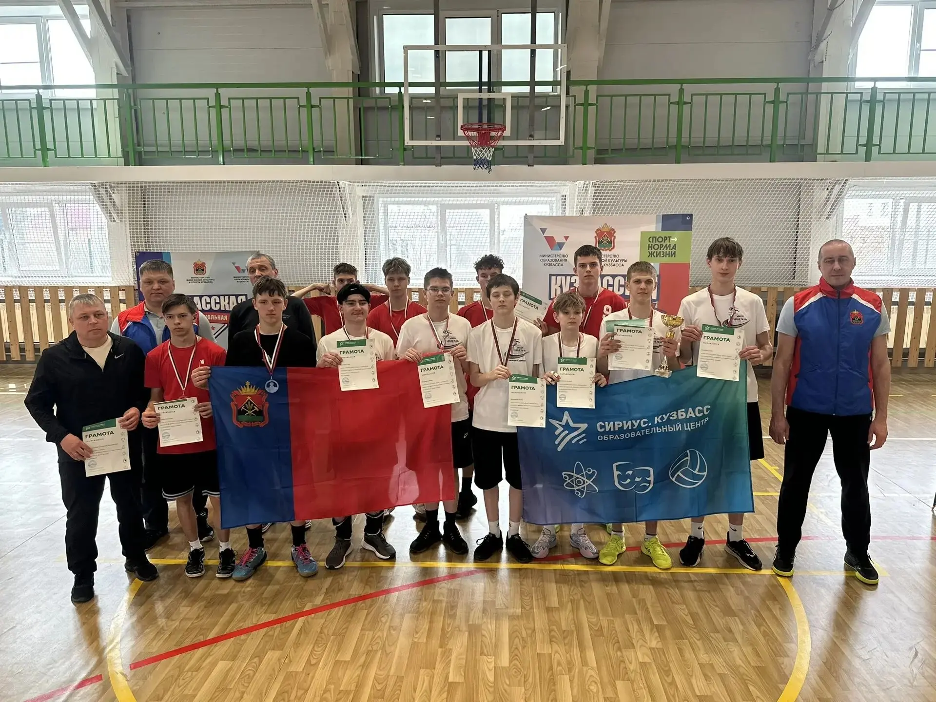 Спортивная жизнь нашей школы не стоит на месте! На этой неделе команда наших спортсмено...