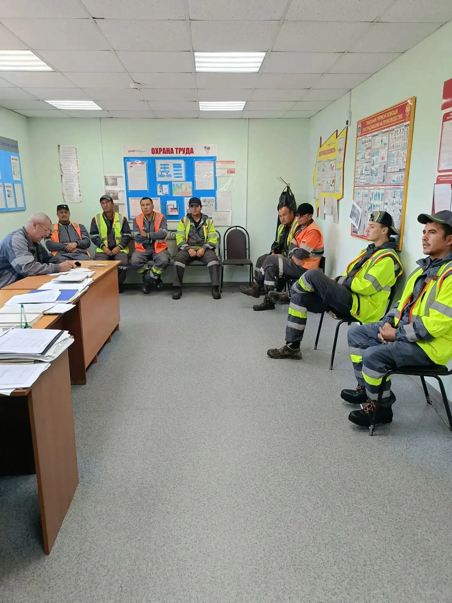⚒️🔧В Сковородинском округе продолжается работа по адаптации иностранных граждан.