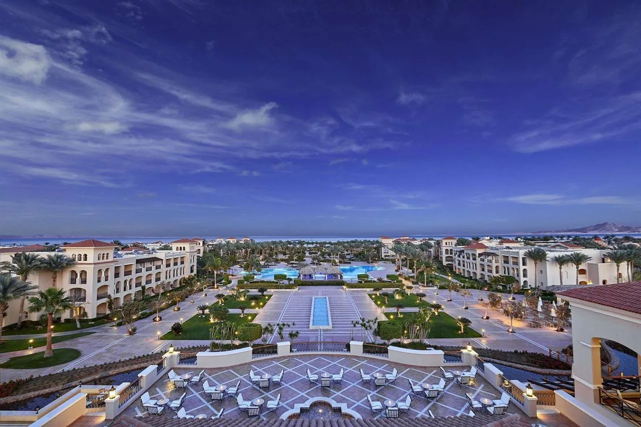 Живописный семейный отель в Египте в бухте Набк🌊

Jaz Mirabel Beach 5* - прекрасный отель, располож