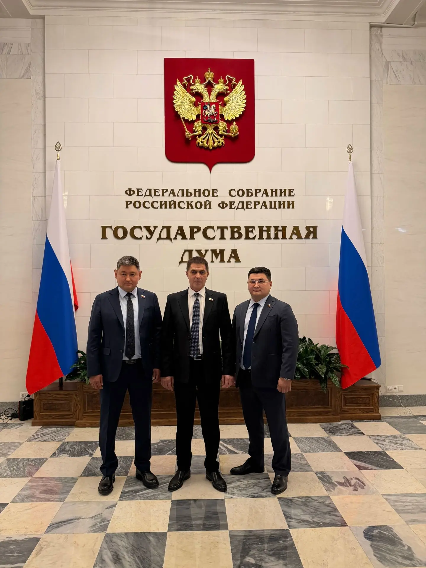 Сенаторы Российской Федерации от Республики Калмыкия Борис Хачиров и Байир Путеев прове...
