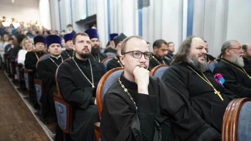 В Кемерове состоялся VI Межрегиональный семейный форум ВРНС «Семейные ценности: единств...
