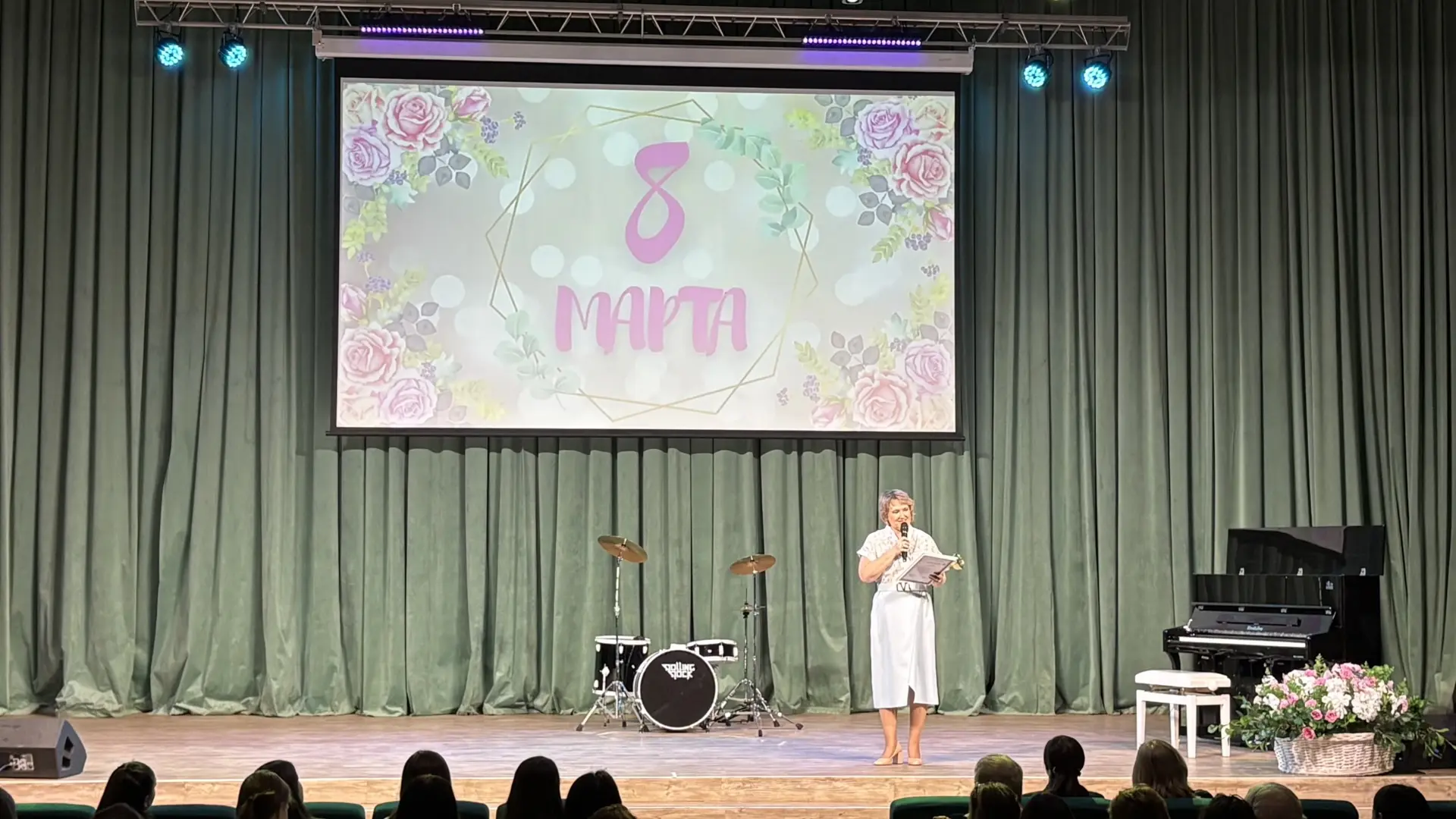🌸Праздничный концерт- 8 МАРТА🌸  В нашей гимназии прошёл замечательный концерт, посвящённый Дню Защит