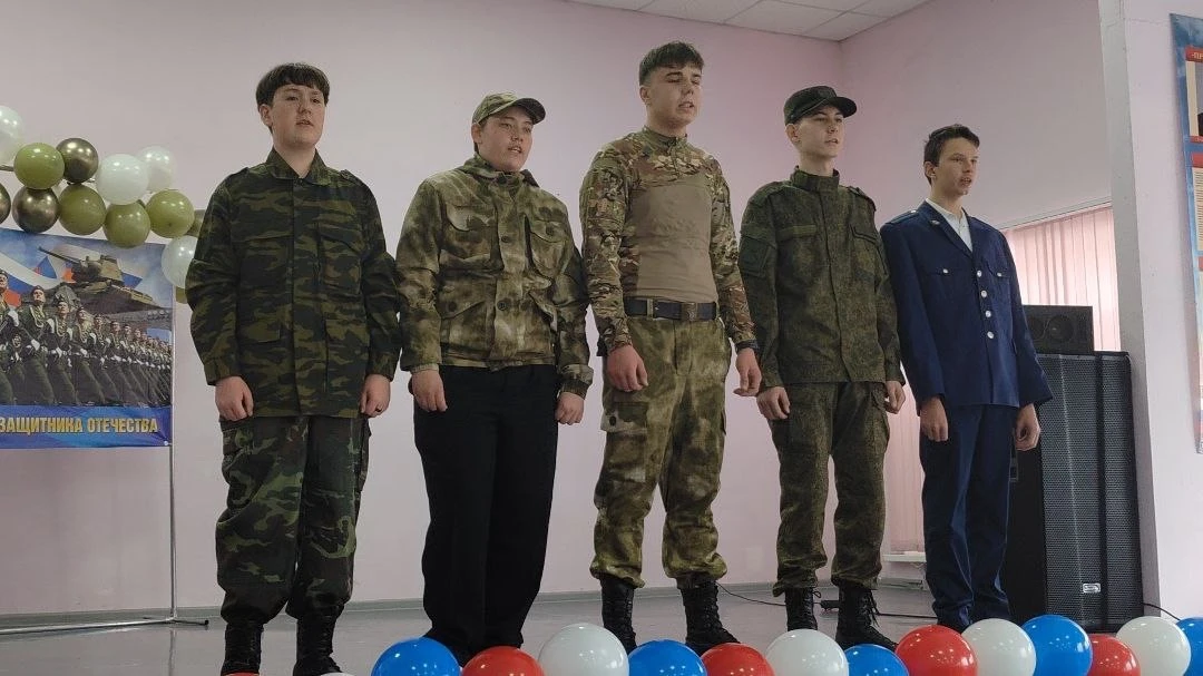 В МКОУ «Щучинская СОШ» прошел праздничный концерт посвященный 23 февраля -„Дню защитник...