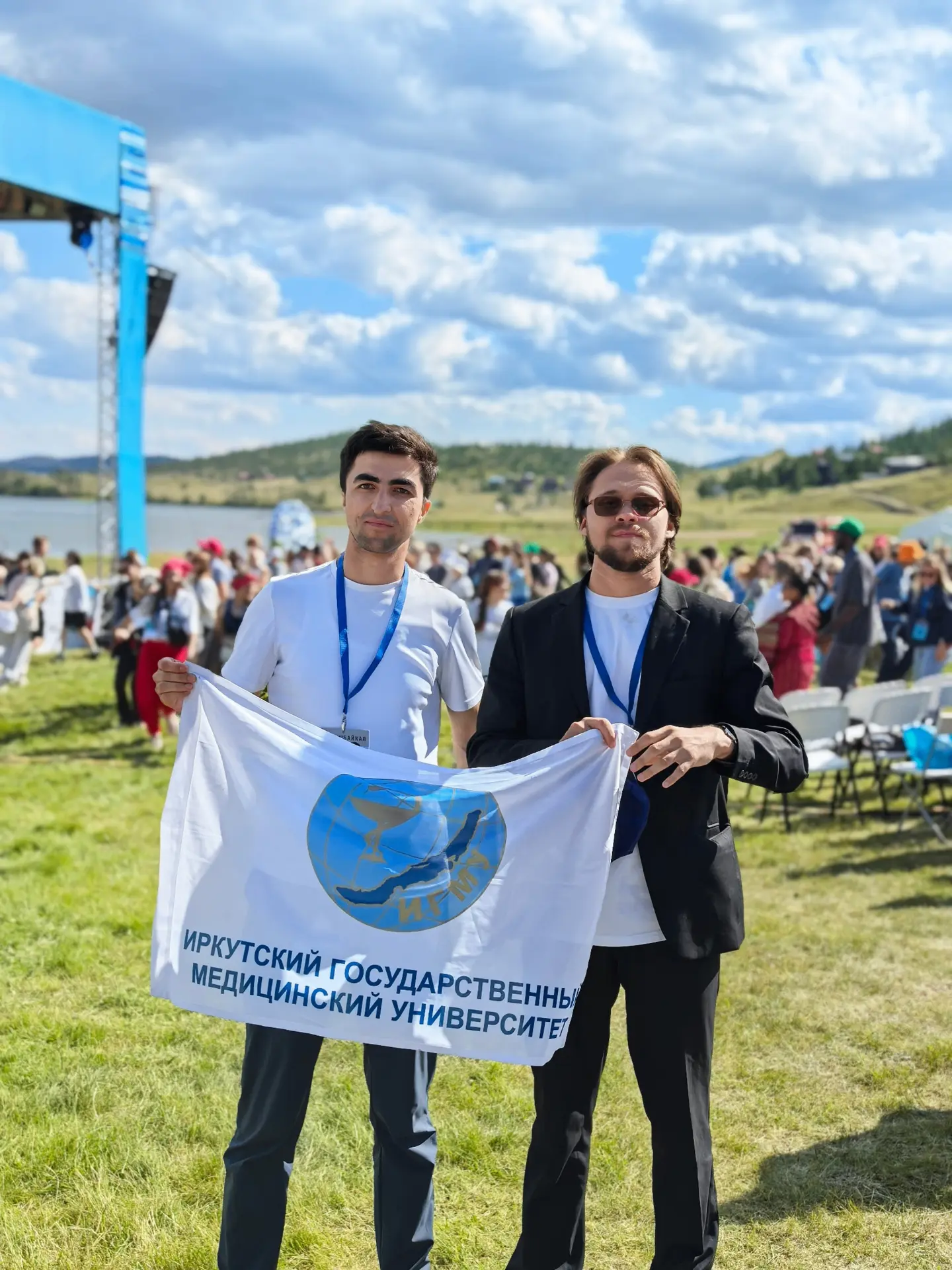 🌊 Студенты ИГМУ представили свои проекты на Международном молодёжном форуме «Байкал – ...