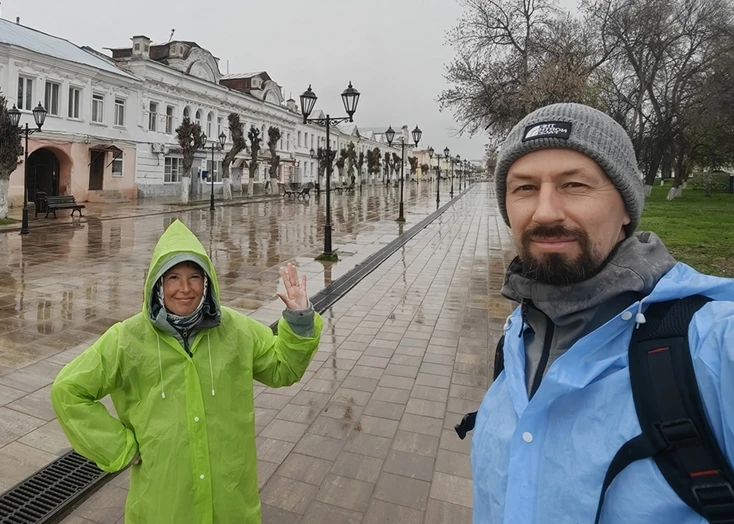 ⚡️В Вольске охранник орал и угрожал туристам из Санкт-Петербурга