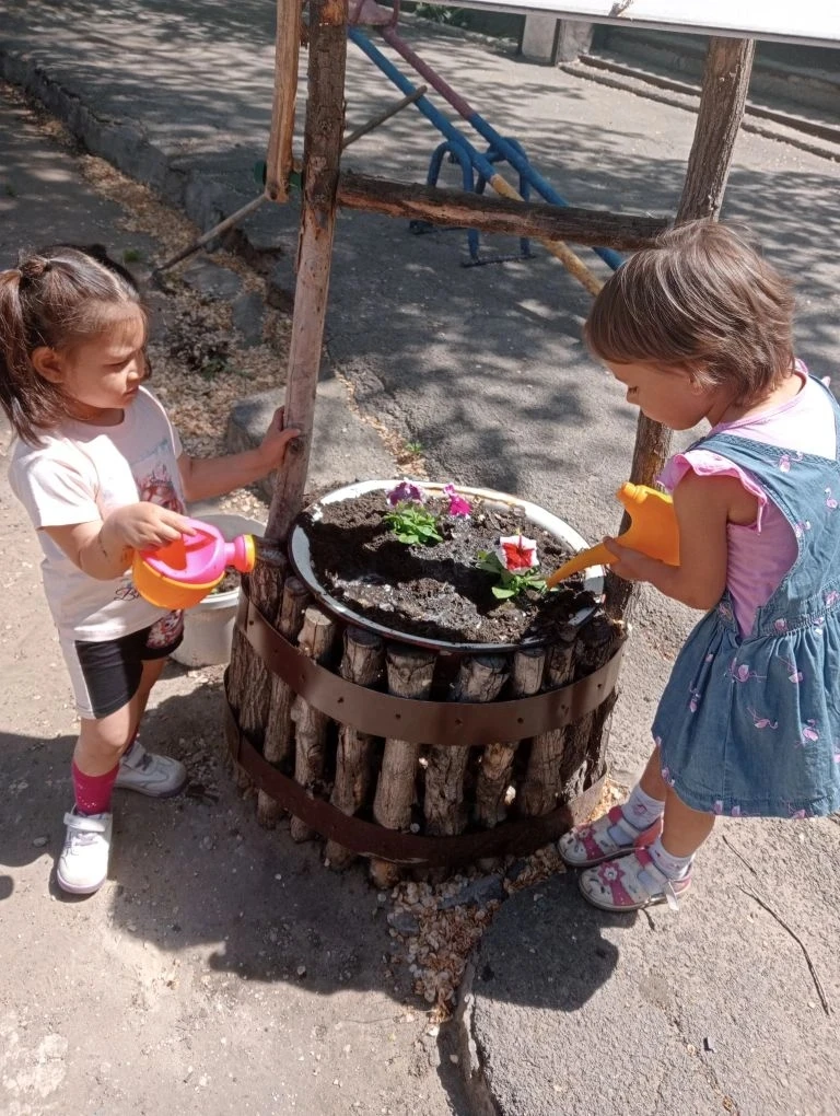 🌳"В саду цветы мы посадили, чтоб было больше красоты!»🌼💐