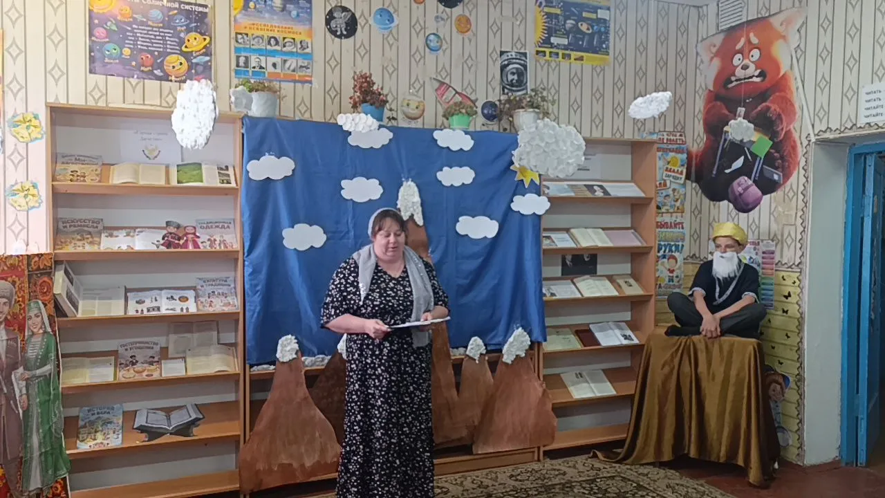 В МБУК «ЦБС Брасовскрго района» просмотр конкурсного материала , заявленного на Ярмарку...