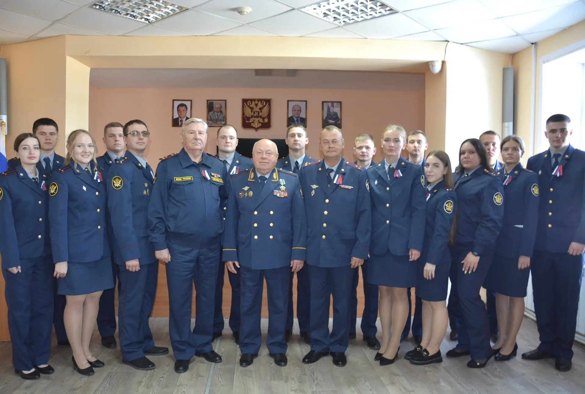 ✔️РУКОВОДСТВО И ВЕТЕРАНЫ УФСИН РОССИИ ПО КУРГАНСКОЙ ОБЛАСТИ ПРОВЕЛИ ВСТРЕЧУ С ВЫПУСКНИК...