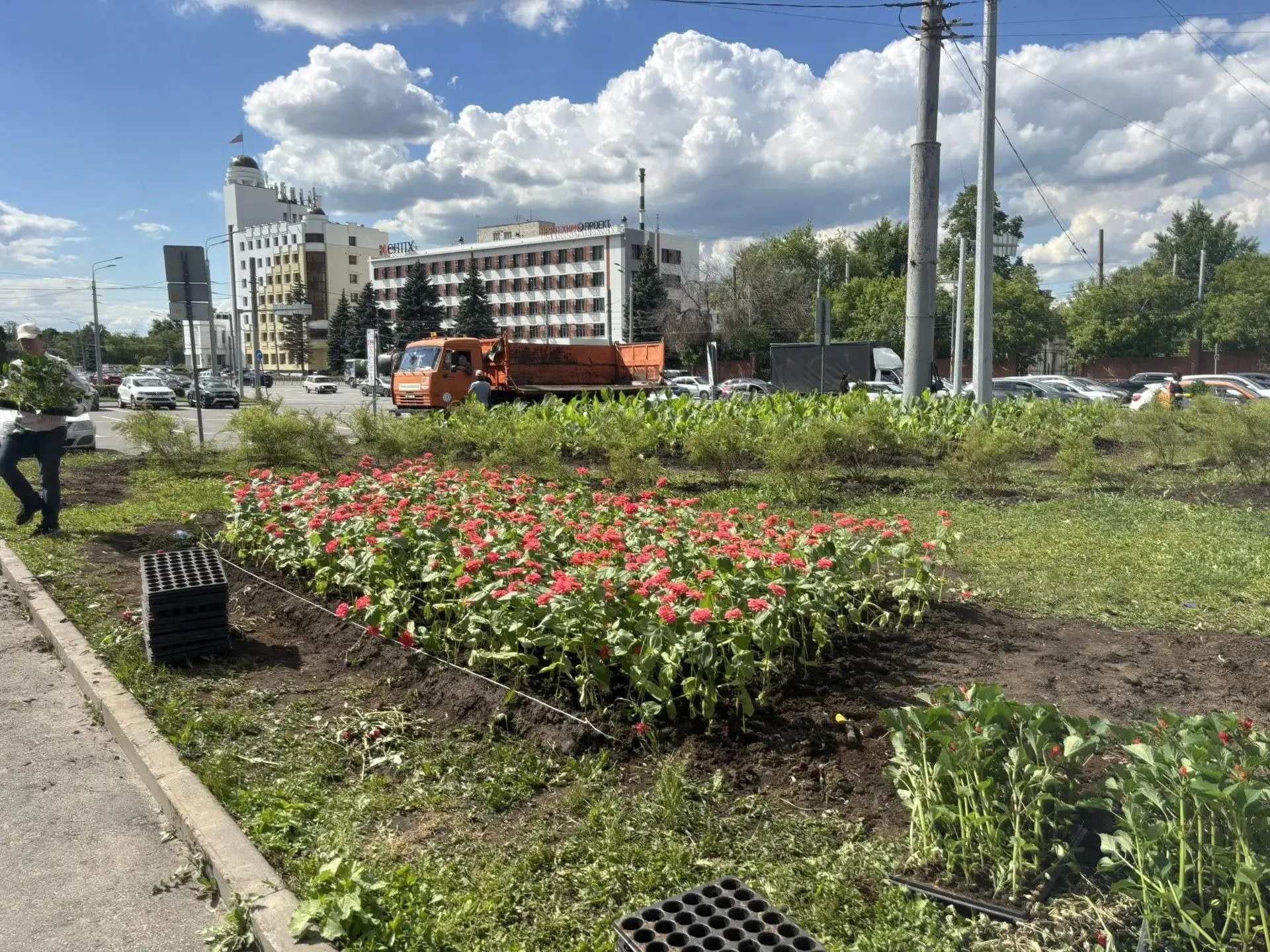 Добавляем красок в любимый Советский район 🌷🌿