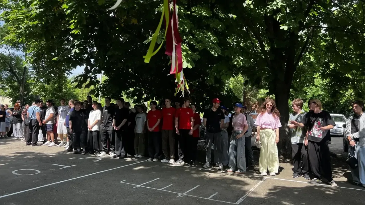 🎉 10 июня состоялся фестиваль «РУСФЕСТ», организованный совместно со Спортивным клубом АГПУ!

Студе